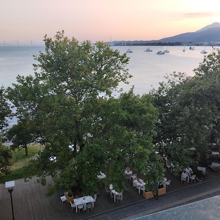 NafpaktosΠέτρινο Στη Θάλασσαアパートメント エクステリア 写真